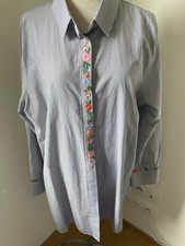 Bluse LC Waikiki Hellblau/weiß Gestreift Stickerei Folklore Gr 46