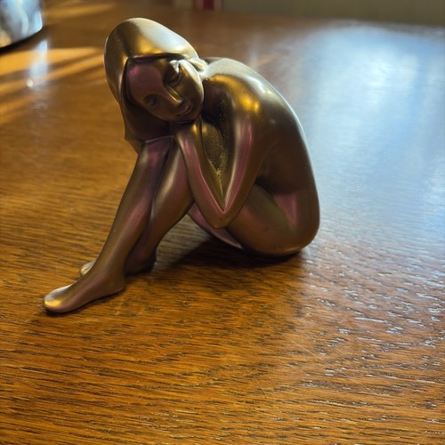 Bronzierte frauenskulptur - bronzierte,