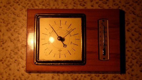 Barometer mit thermometer - mit,
