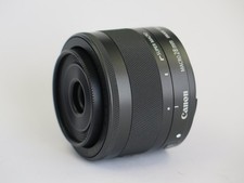 ?  Canon Macro EF-M 28 mm F/3.5 IS STM Objektiv für EOS M ?