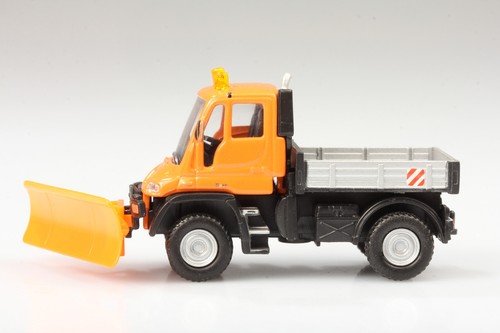 Schuco hübscher unimog - h0,