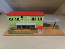 Kibri ? Bahnhof aus Blech H0