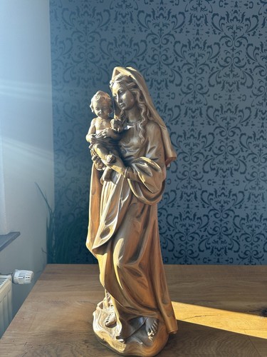 Handgeschnitzte holzfigur - handgeschnitzte,