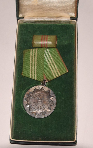 Ddr medaille für treue - „für,