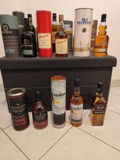 11 Flaschen feiner Whisky 