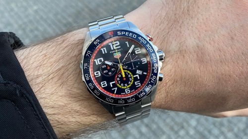 Tag heuer formula red - 1, bull