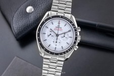 Omega Speedmaster Moonwatch