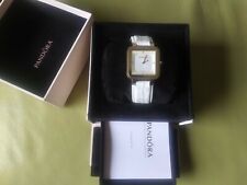 Pandora Grand Cushion Quarzuhr 812031WH