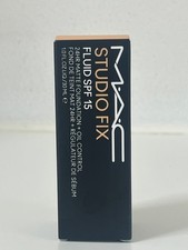 MÄC Studio Fix Fluid SPF15
