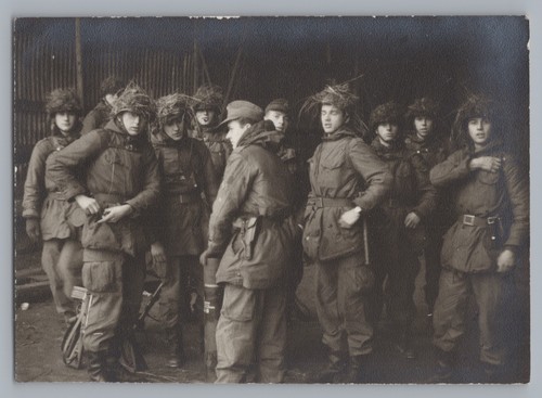 Bundeswehrsoldaten tarnung - bundeswehrsoldaten, in