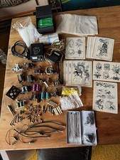 Tattoo Konvolut Maschine Spulenmaschine Salbe Nadeln Vorlagen Spulen Tätowieren