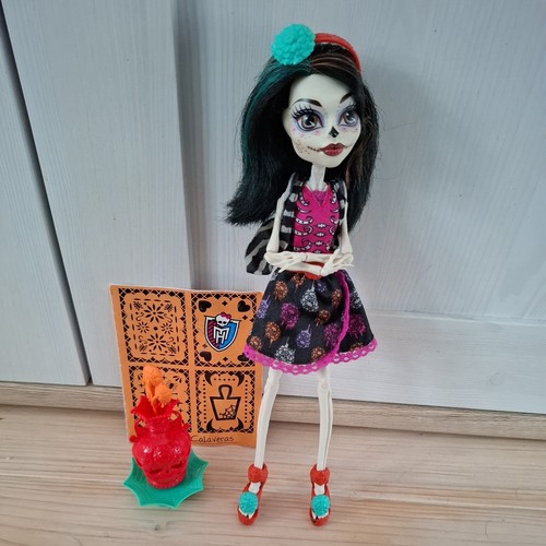 Monster high doll - high, skelita