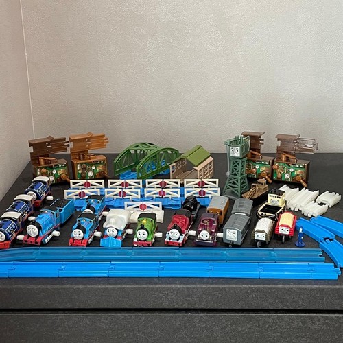 Thomas seine freunde - thomas, plarail