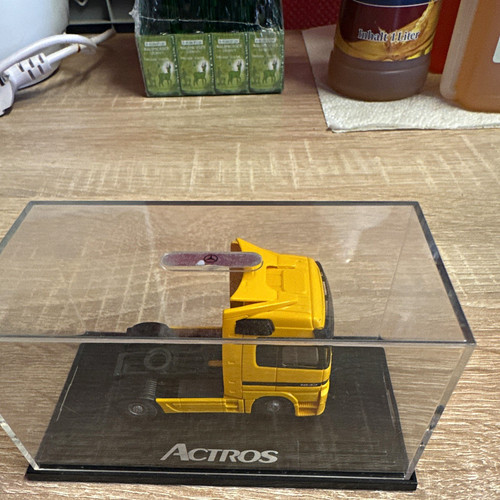 Mercedes actros zugmaschine - mercedes,