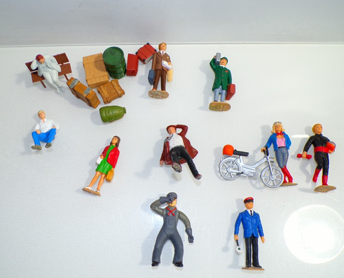 Konvolut spur figuren 17 - spur, g