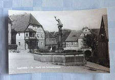 AK Postkarte Lauenstein in Sachsen Markt mit Falknerbrunnen 1965 Echt Foto neu
