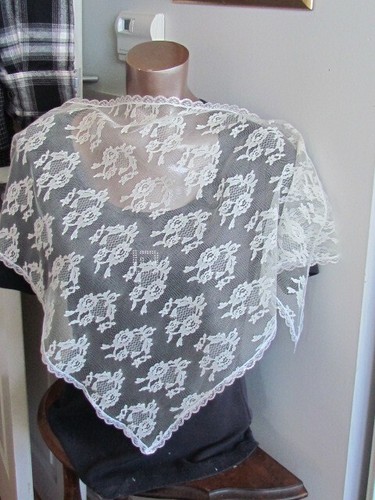 Floral lace mantilla - floral,