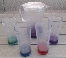 Tupperware Eleganzia Lagune Saftkrug 2,0 l + 4 Trinkbecher O,5 l klar/mehrfarbig