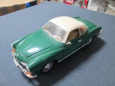 Volkswagen Karmann Ghia - road
