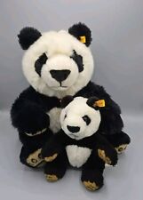 Steiff Panda Bär Manschli 064821 40cm KFS mit Etikett und Baby