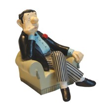 Herr im Sessel Loriot