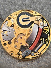 #1727 ORIGINAL OMEGA 1378 UHRWERK FUNKTIONIERT / WORKING ULTRAFLAT WERK MOVEMENT