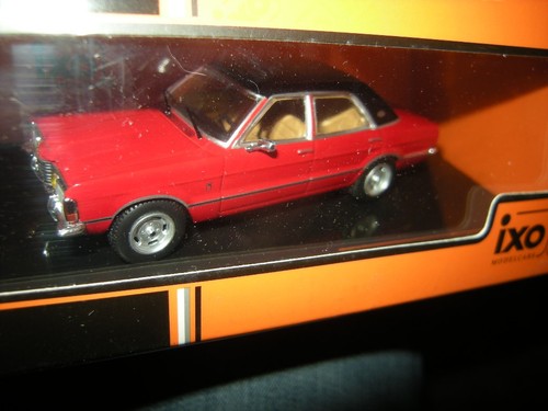 Ixo ford taunus mki - 1:43,