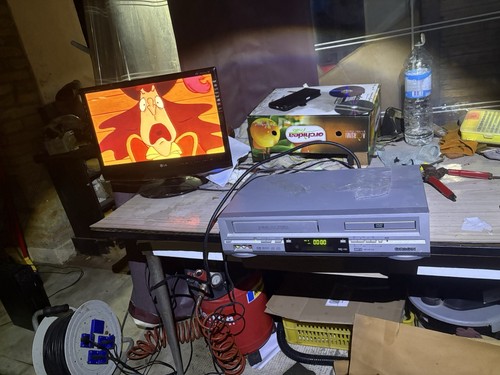 Combo dvd player vhs - dvd,
