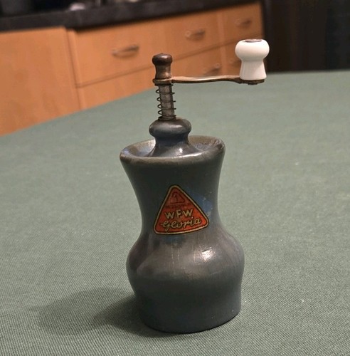 Sehr alte wfw - sehr, pfeffermühle