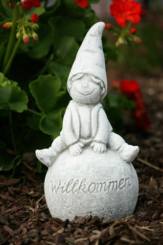 Frostfeste steinfigur wichtel - steinfigur,
