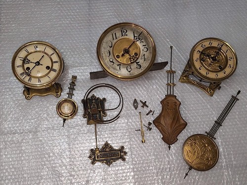 Alte wanduhr uhrwerk - alte,