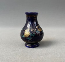 Miniaturvase aus Porzellan