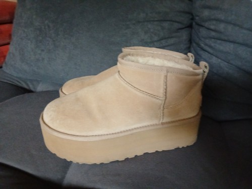 Ugg boots mini - plateau, **