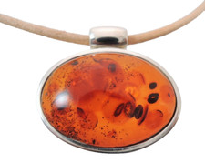 Bernstein Anhänger Farbe