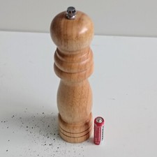  🍀Pfeffermühle aus Holz 22