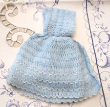 hübsches blaues Cape mit