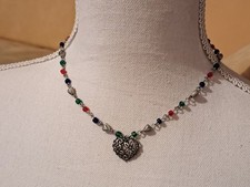 Silbernfarbene Kette Halskette Perlen und Anhänger Herz Länge  38-43 cm neu