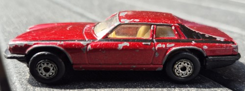Jaguar v12 rotes - v12,