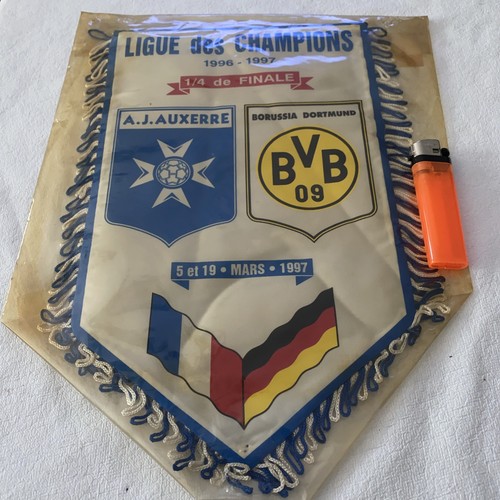Auxerre bvb 09 wimpel - j.,