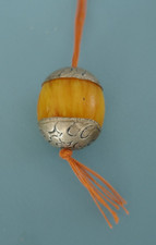 alter  Anhänger mit Fadenkette aus Nepal
