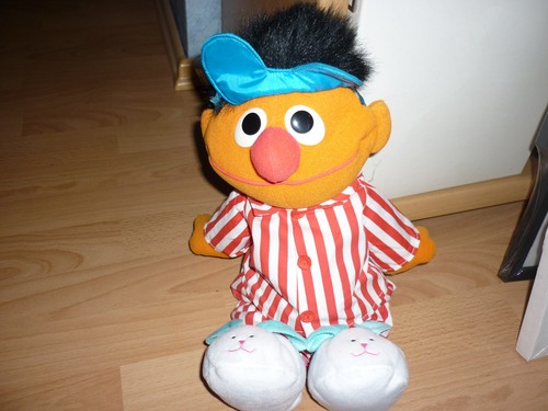 Ernie puppe tickle - ernie,