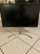LG 27UN83A-W 27 Zoll IPS UHD Monitor - Mattschwarz/Mattweiß
