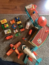 Fisher Price Flughafen Little People Flugzeug Spielzeug