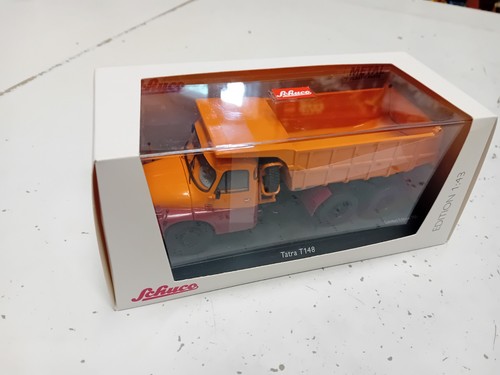 Schuco tatra t138 - 1:43,