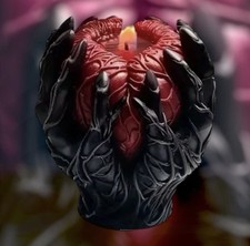 Handmade Duftkerzen Gothik WGT Herz in Hand