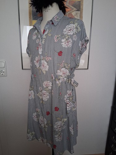 Leichtes sommerkleid - leichtes, in
