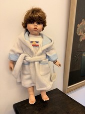 Limitierte Künstlerpuppe