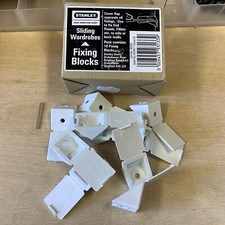 Befestigungsblöcke weiß