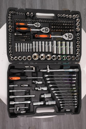 Werkzeugkoffer 216tlg