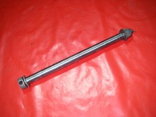 top Vorderachse Achse Vorderrad Radbolzen Radschraube axle axe SUZUKI GN400